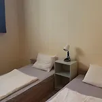 Hotel Manuela Ifjusagi Szallashely