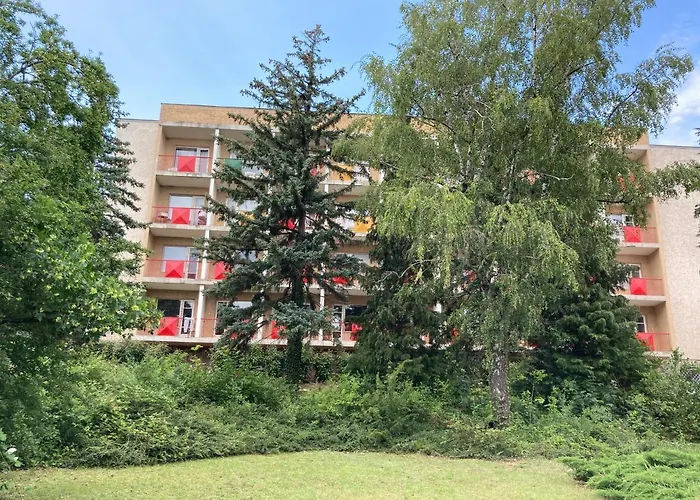 Hotel Manuela Ifjusagi Szallashely