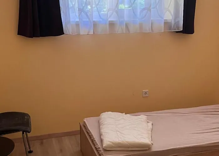 Manuela Ifjusagi Szallashely Hotel Balatonfüred