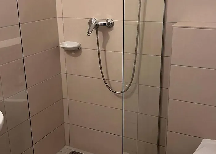 Manuela Ifjusagi Szallashely Hotel Balatonfüred